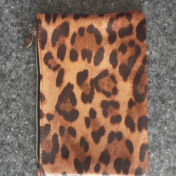 IPSY Leopard print & Orange Glam Bag Makeup Bag - Picture 2 of 4